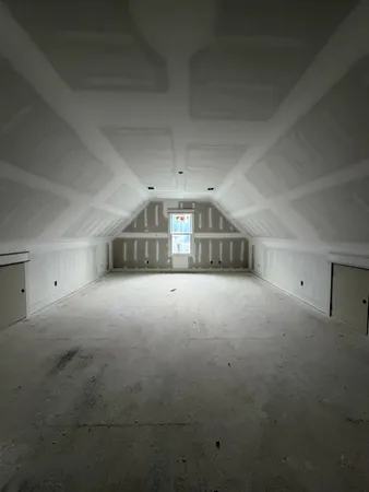 a view of livingroom with furniture