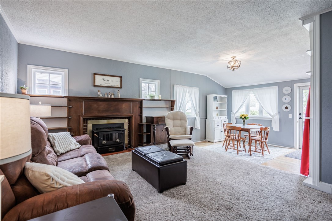 189 Cinnabar Road Irondequoit, NY 14617 - Photo 6 of 31