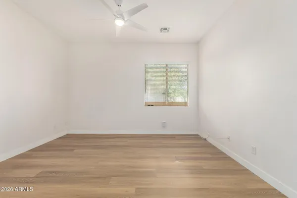 $649,999 | 8690 West Morten Avenue, Glendale, AZ 85305