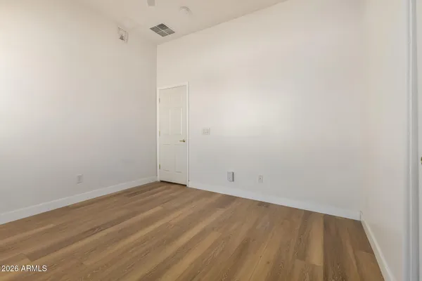 $649,999 | 8690 West Morten Avenue, Glendale, AZ 85305