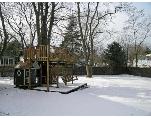 97 Hoitt Road Belmont, MA 02478 - Photo 17 of 17 Gallery Image 17