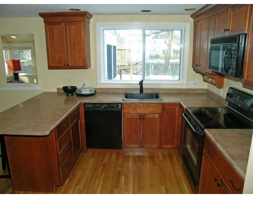 97 Hoitt Road Belmont, MA 02478 - Photo 5 of 17 Gallery Image 5
