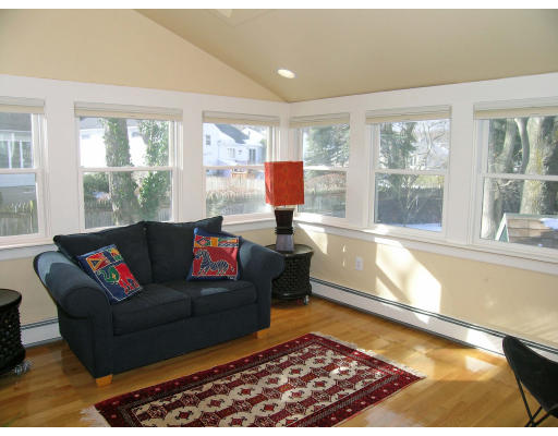 97 Hoitt Road Belmont, MA 02478 - Photo 6 of 17 Gallery Image 6