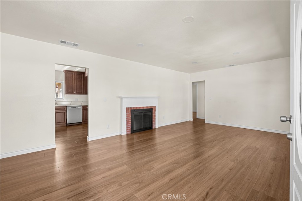 2514 Prospect Avenue Riverside, CA 92507 - Photo 5 of 38