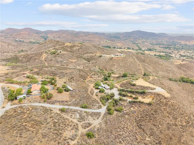 $575,000 | 23900 Fellows Way, Perris, CA 92570