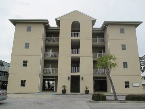 $1,400 | 25909 Canal Road, Unit 302, Orange Beach, AL 36561