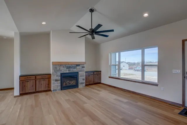 $565,000 | 103 Graelyn, Barneveld, WI 53507