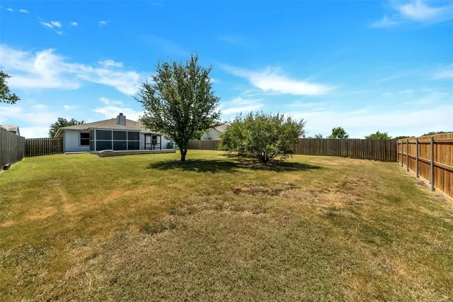 $340,000 | 205 Broken Arrow Lane, Krum, TX 76249