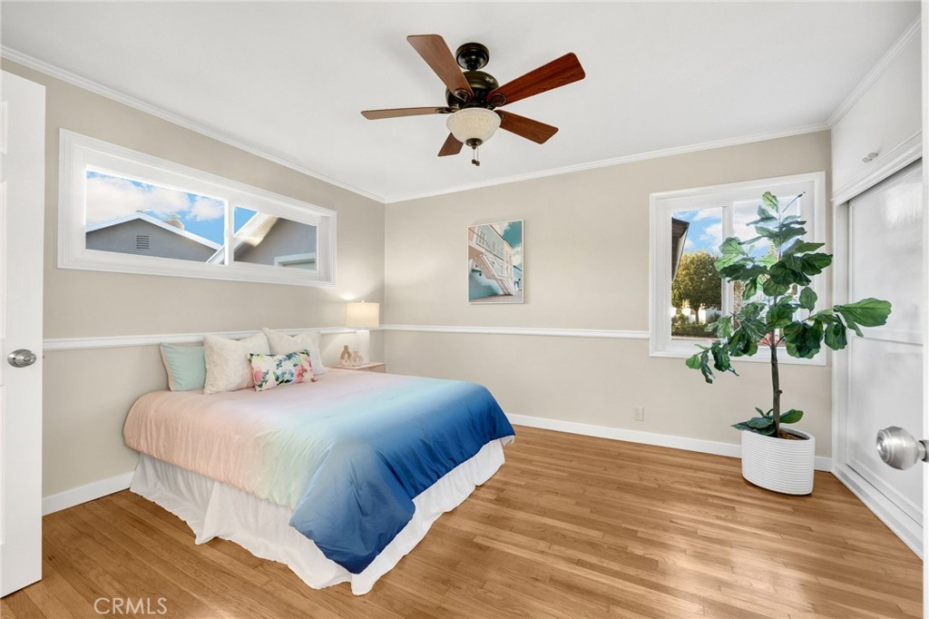 622 Linden Way Brea, CA 92821 - Photo 6 of 19 a bedroom that has a bed and a potted plant on the dresser