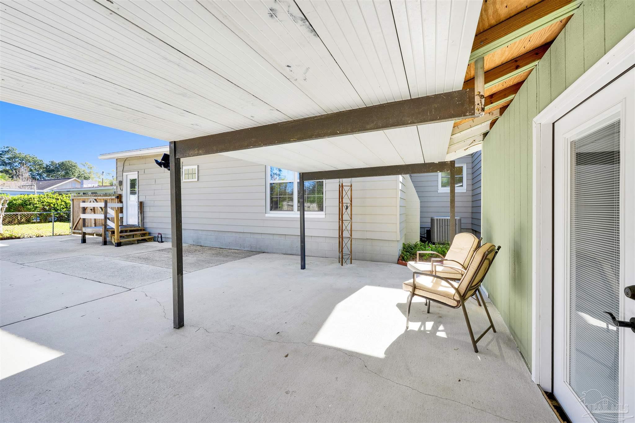 14 Nottingham Way Pensacola, FL 32506 - Photo 33 of 52 Dream workshop!