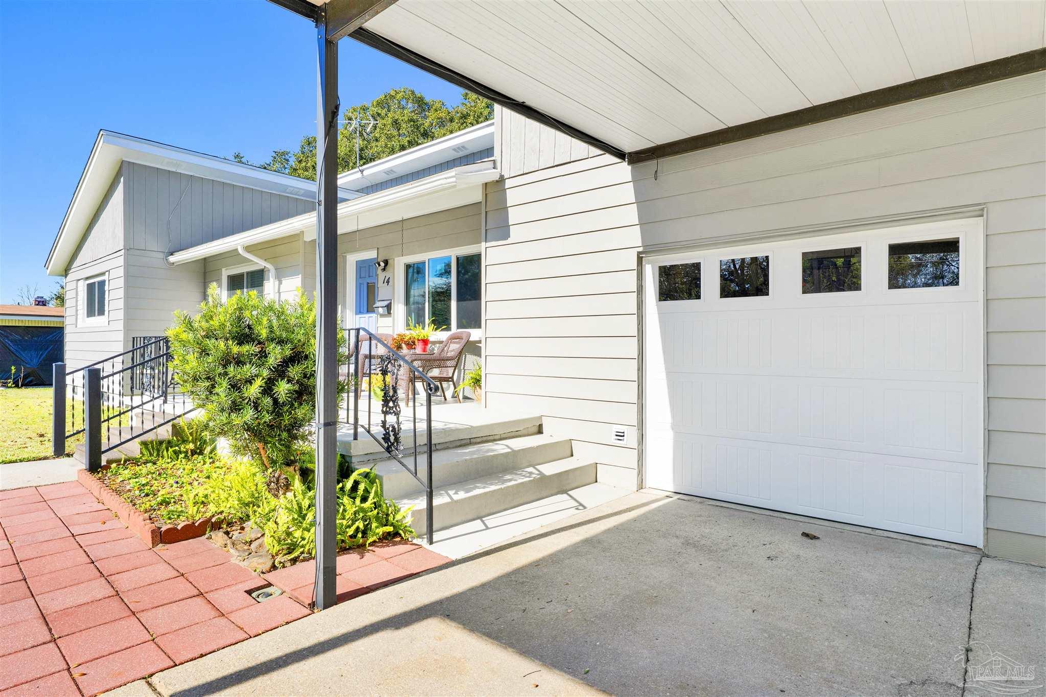 14 Nottingham Way Pensacola, FL 32506 - Photo 43 of 52 Garage and carport!