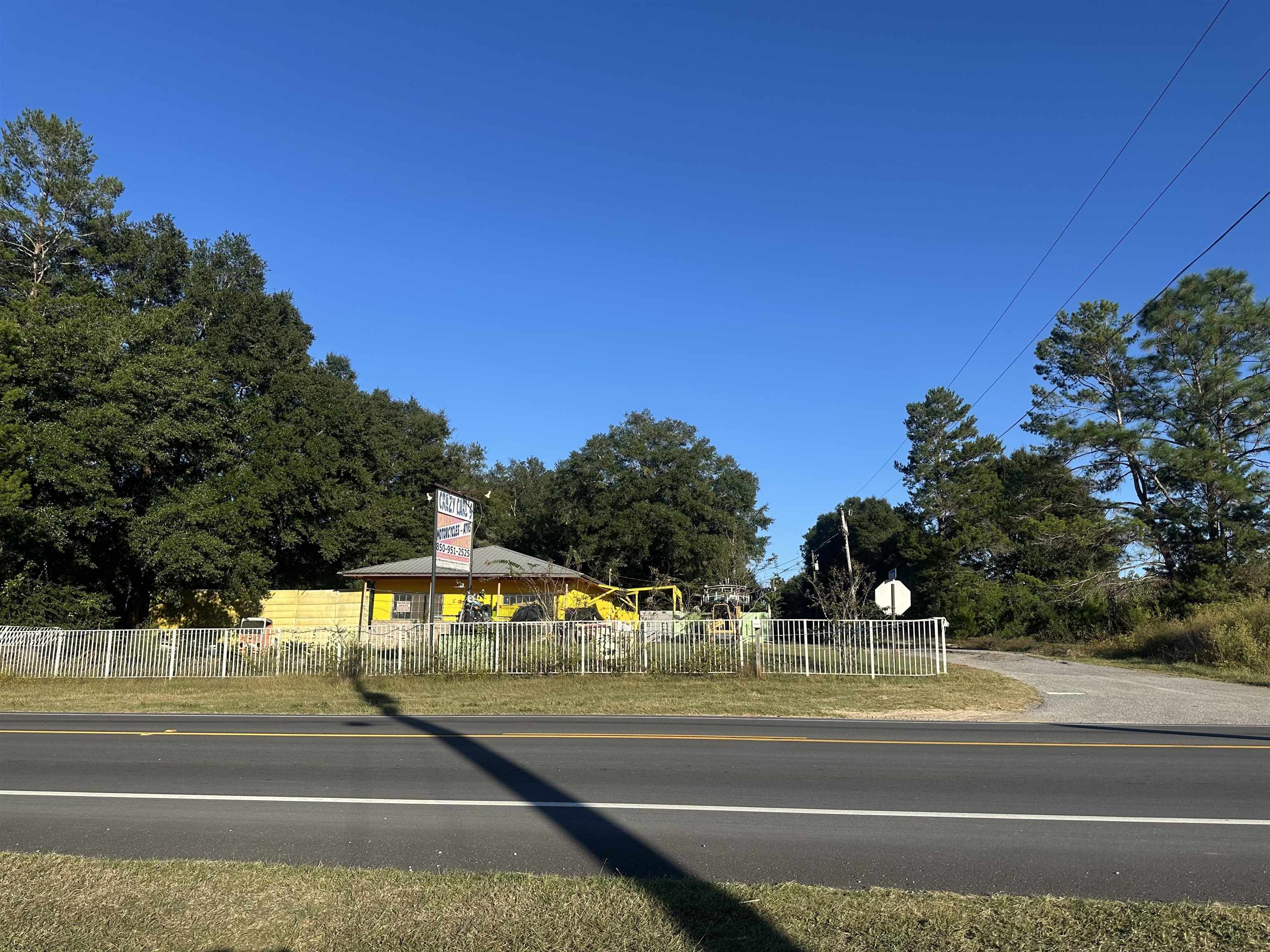 59 Nina Street DeFuniak Springs, FL 32433 - Photo 3 of 10