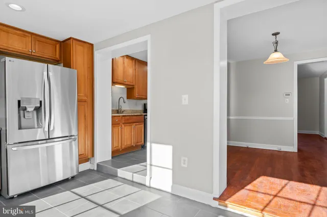 $3,950 | 2100 27th Street South, Arlington, VA 22206