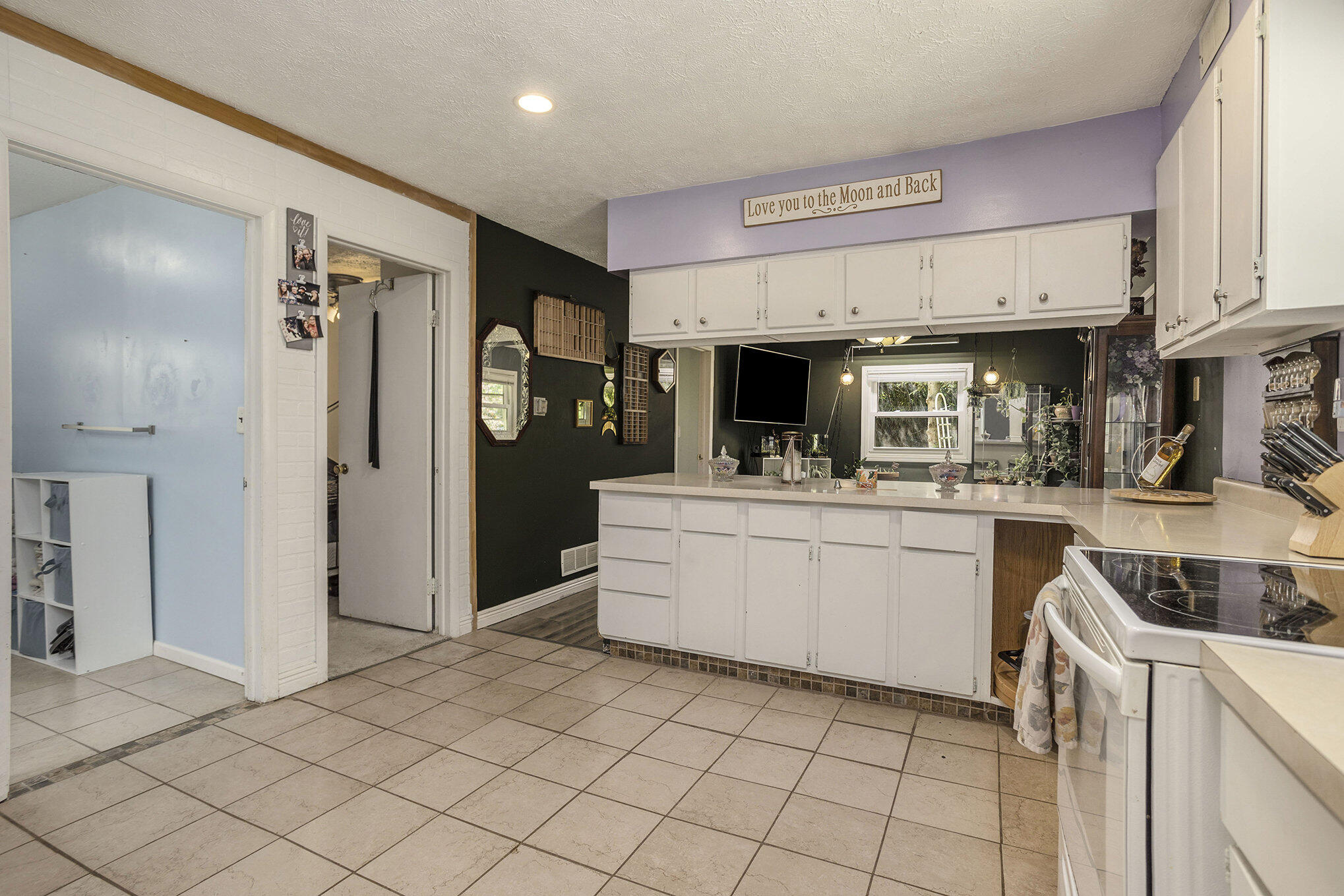 26166 Anderson Road Albion, MI 49224 - Photo 9 of 36 014_26166_anderson_rd_albion_mi_49224_us