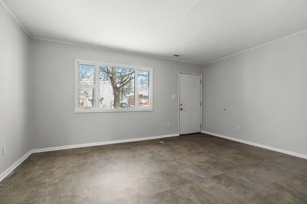 $124,900 | 826 Fulton Street, Kalamazoo, MI 49001