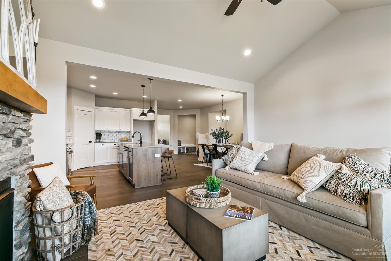 4120 Southwest 43rd Street Redmond, OR 97756 - Photo 3 of 17 Additional Photo
