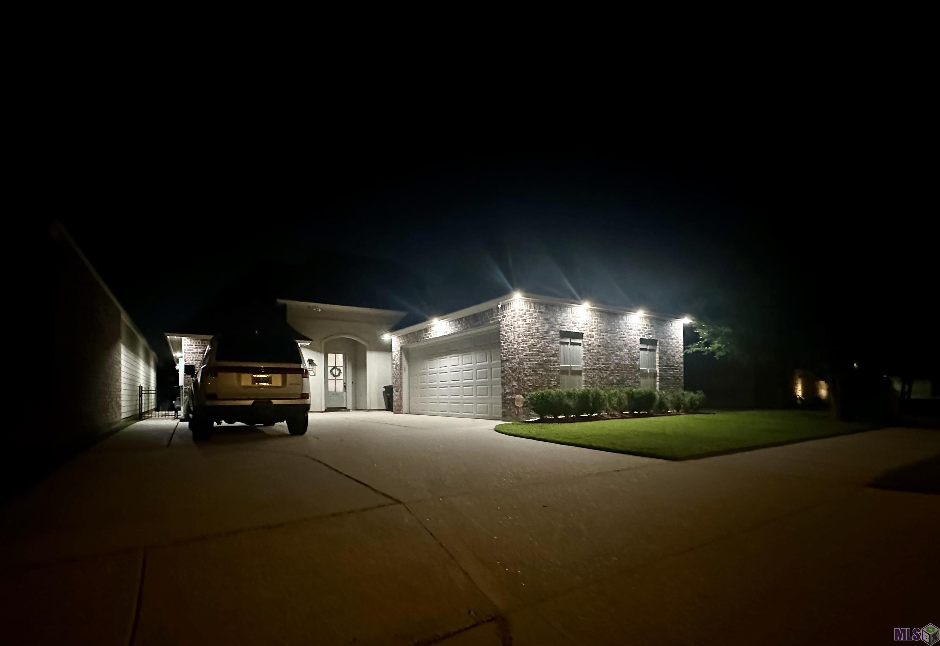 8161 Seville Court Baton Rouge, LA 70820 - Photo 31 of 44