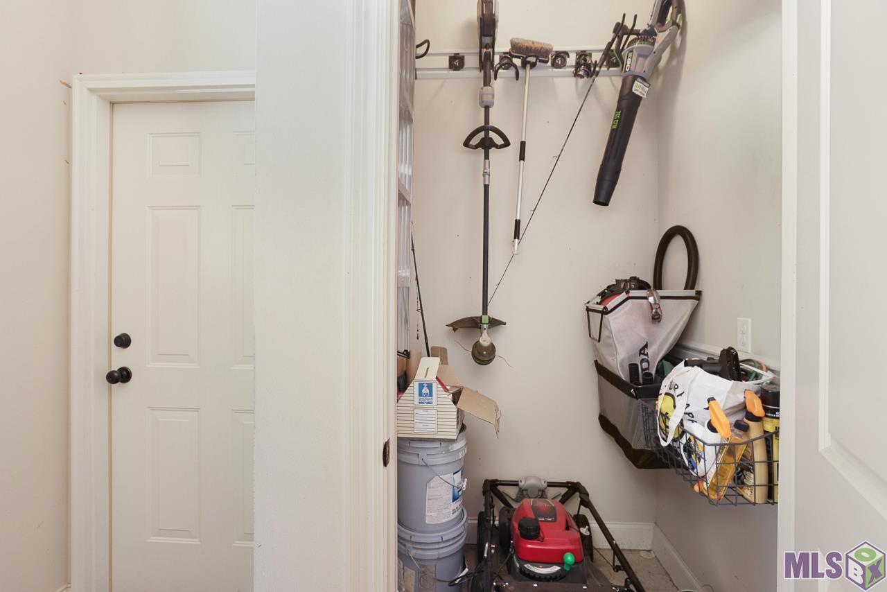 8161 Seville Court Baton Rouge, LA 70820 - Photo 35 of 44