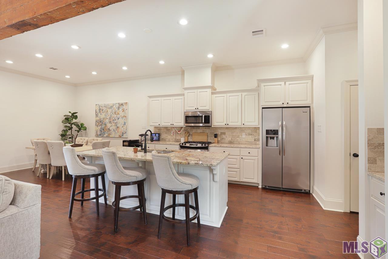 8161 Seville Court Baton Rouge, LA 70820 - Photo 7 of 44