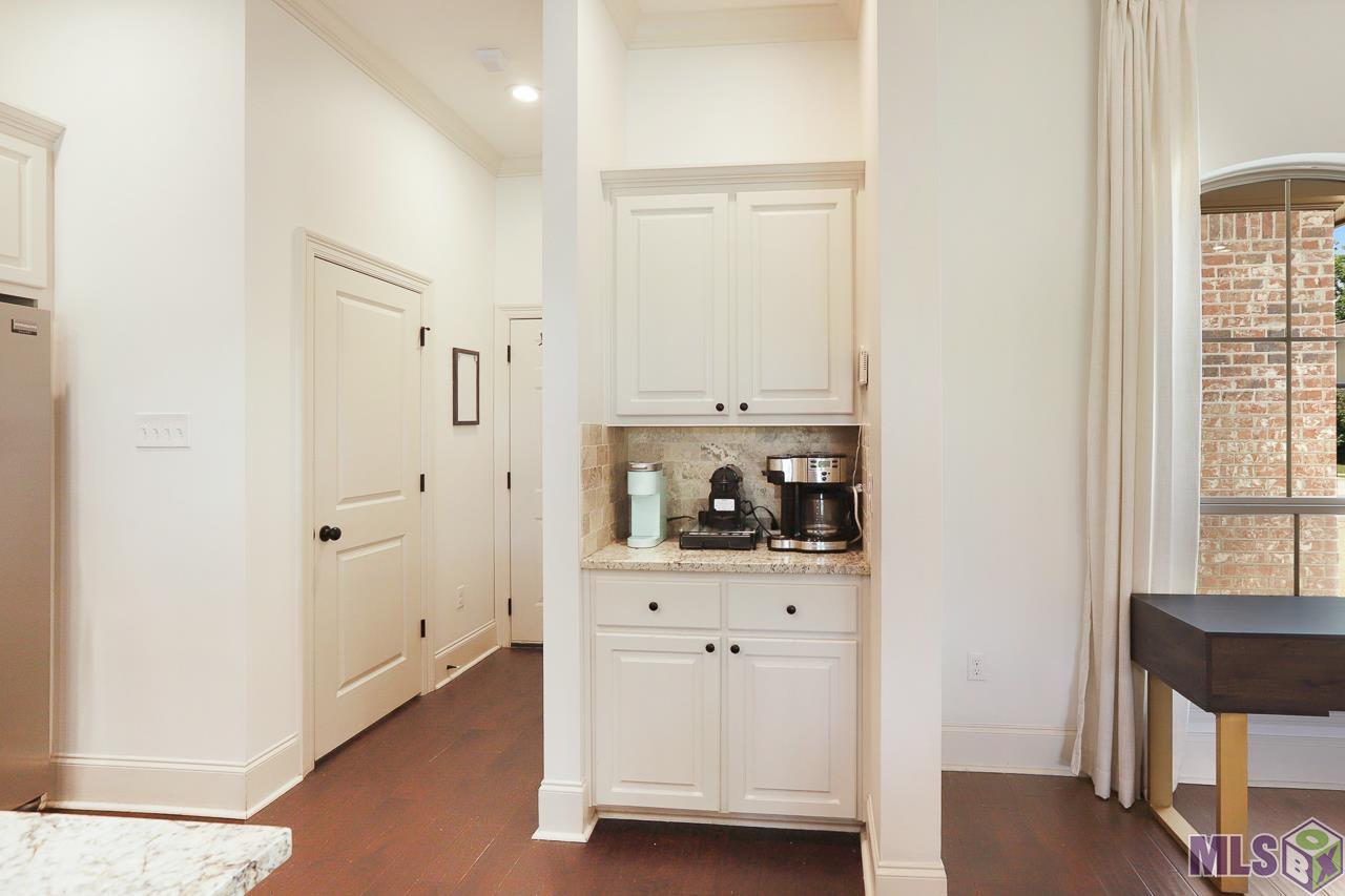 8161 Seville Court Baton Rouge, LA 70820 - Photo 8 of 44