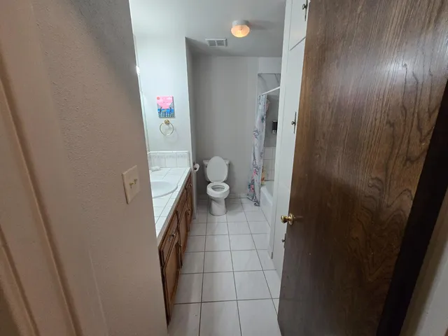 $350,000 | 25323 West Scaggs Avenue, Tranquillity, CA 93668