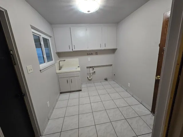 $350,000 | 25323 West Scaggs Avenue, Tranquillity, CA 93668