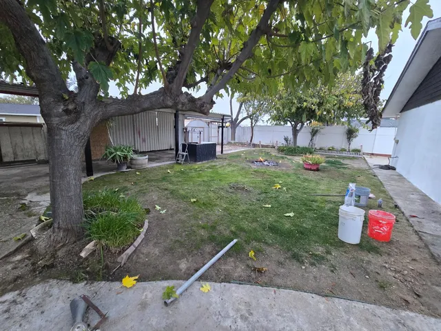 $350,000 | 25323 West Scaggs Avenue, Tranquillity, CA 93668