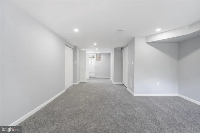 a view of empty room