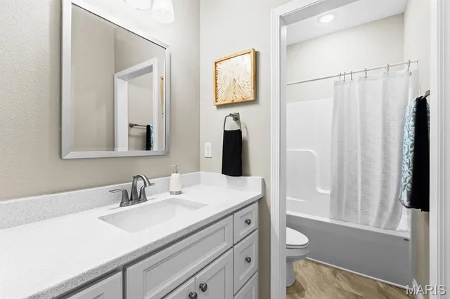 $550,000 | 513 Ingleside Lane, O'Fallon, IL 62269