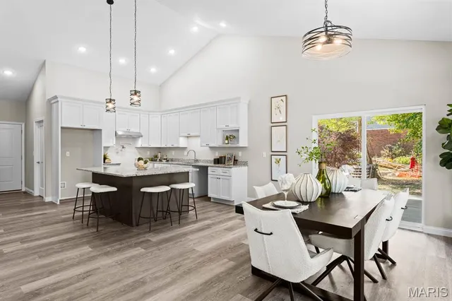 $550,000 | 513 Ingleside Lane, O'Fallon, IL 62269