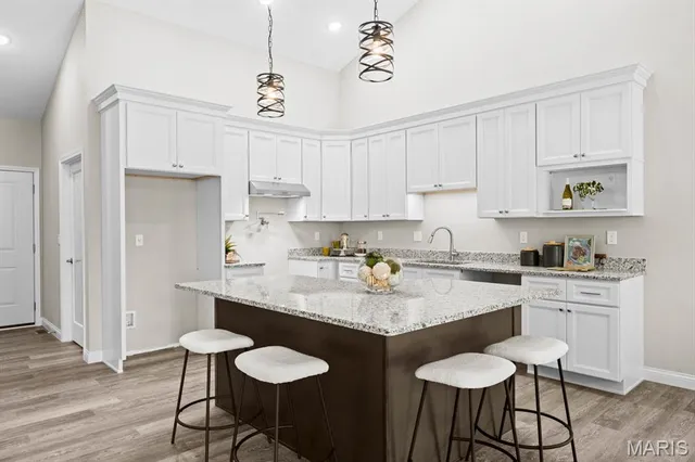 $550,000 | 513 Ingleside Lane, O'Fallon, IL 62269