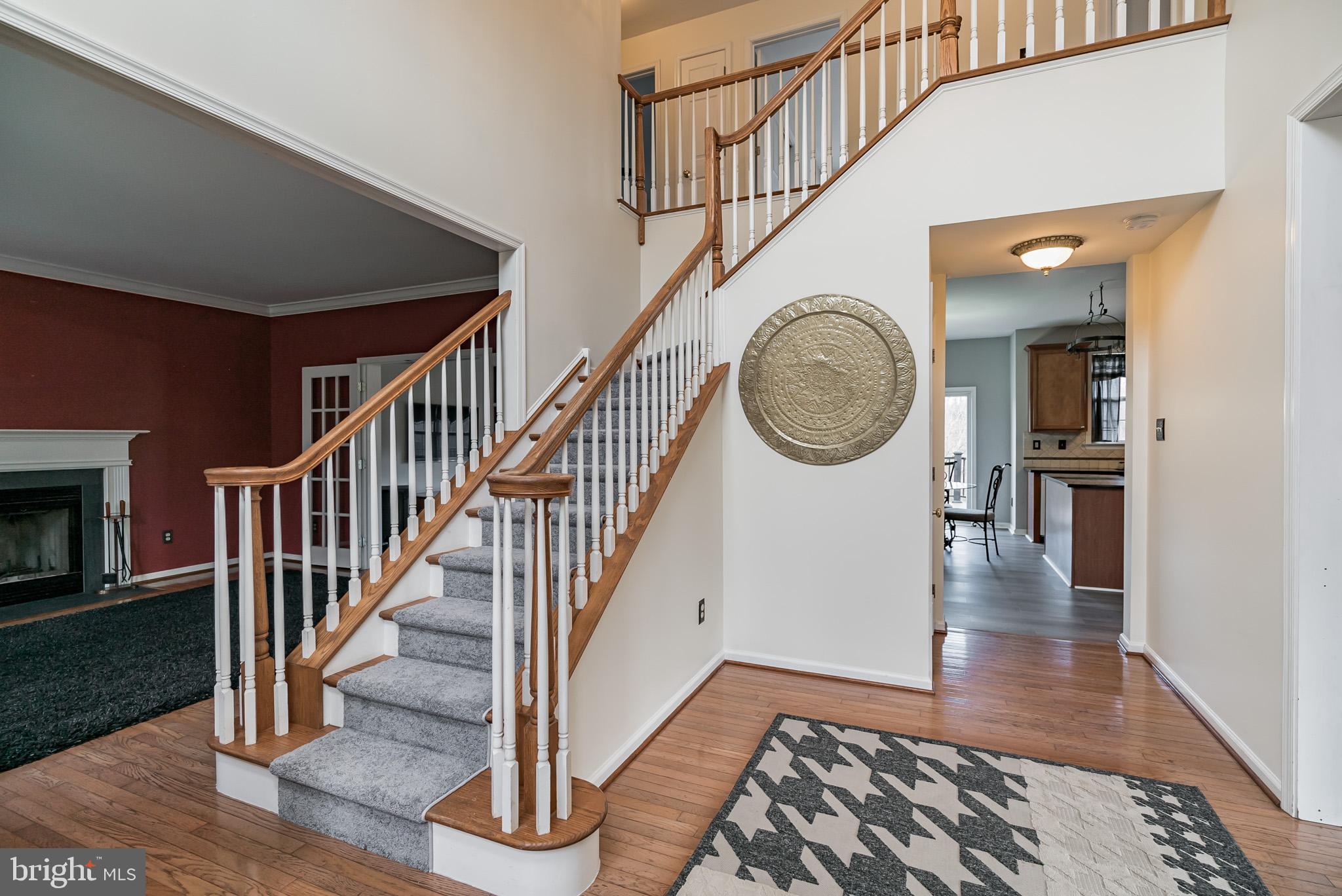 7455 Old Easton Road Pipersville, PA 18947 - Photo 4 of 33 Foyer