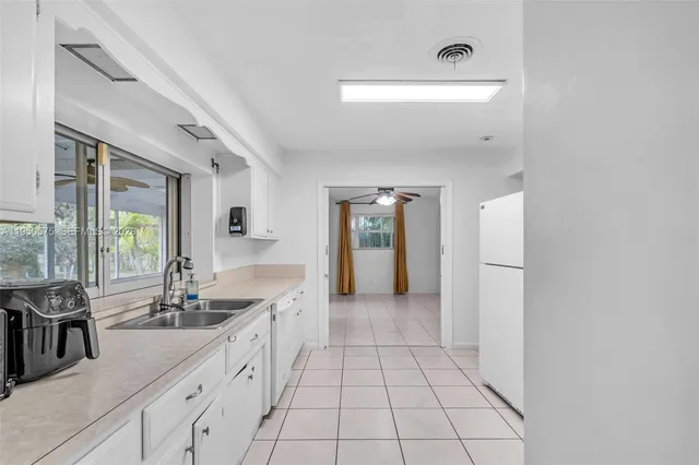 $3,800 | 781 Northwest 66th Avenue, Plantation, FL 33317