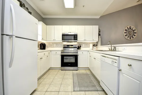 $239,800 | 6253 Catalina Drive, Unit 332, North Myrtle Beach, SC 29582