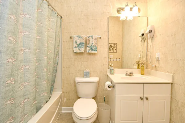 $239,800 | 6253 Catalina Drive, Unit 332, North Myrtle Beach, SC 29582