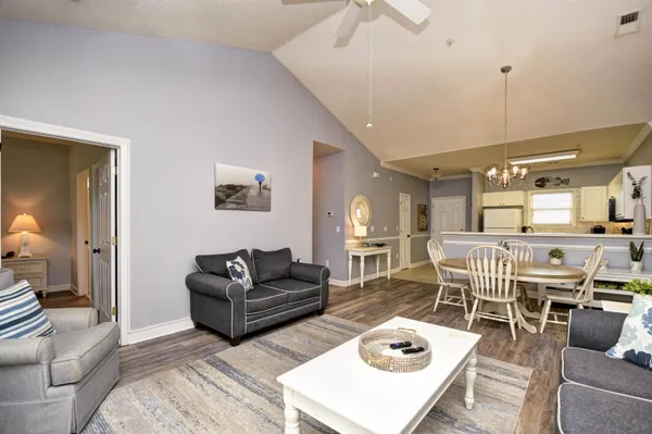 $239,800 | 6253 Catalina Drive, Unit 332, North Myrtle Beach, SC 29582