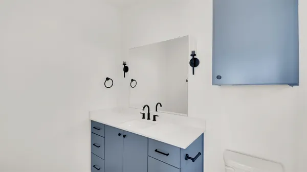 $3,550 | 7208 Providence Avenue, Unit 3, Austin, TX 78752