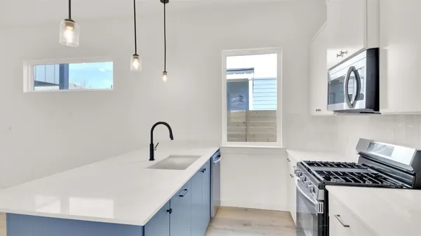 $3,550 | 7208 Providence Avenue, Unit 3, Austin, TX 78752