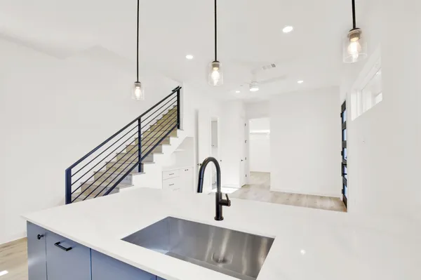 $3,550 | 7208 Providence Avenue, Unit 3, Austin, TX 78752