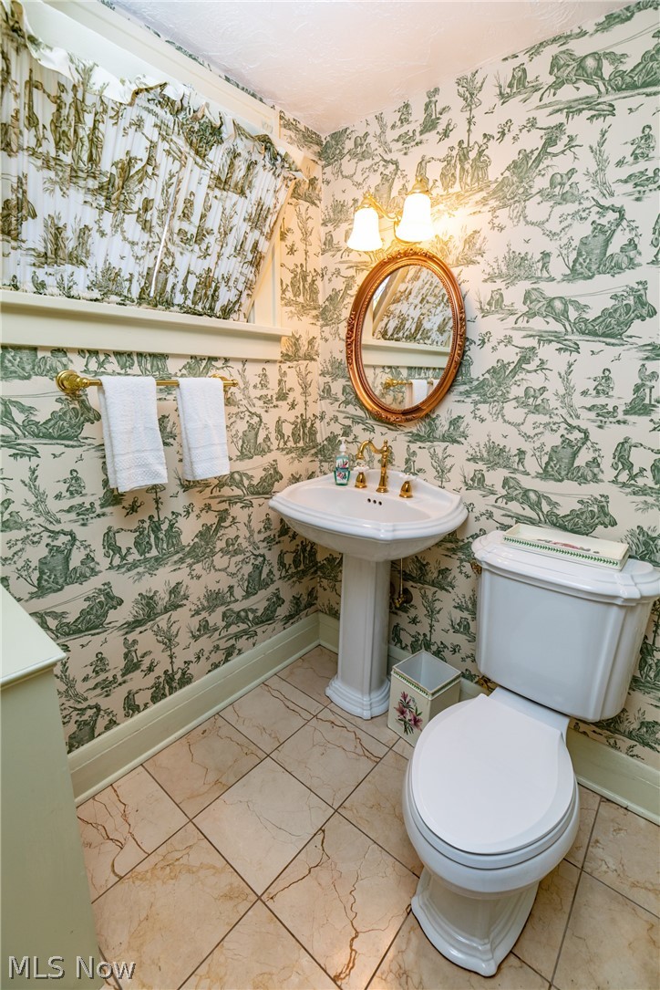 2281 Lamberton Road Cleveland, OH 44118 - Photo 15 of 35 Gallery Image 15