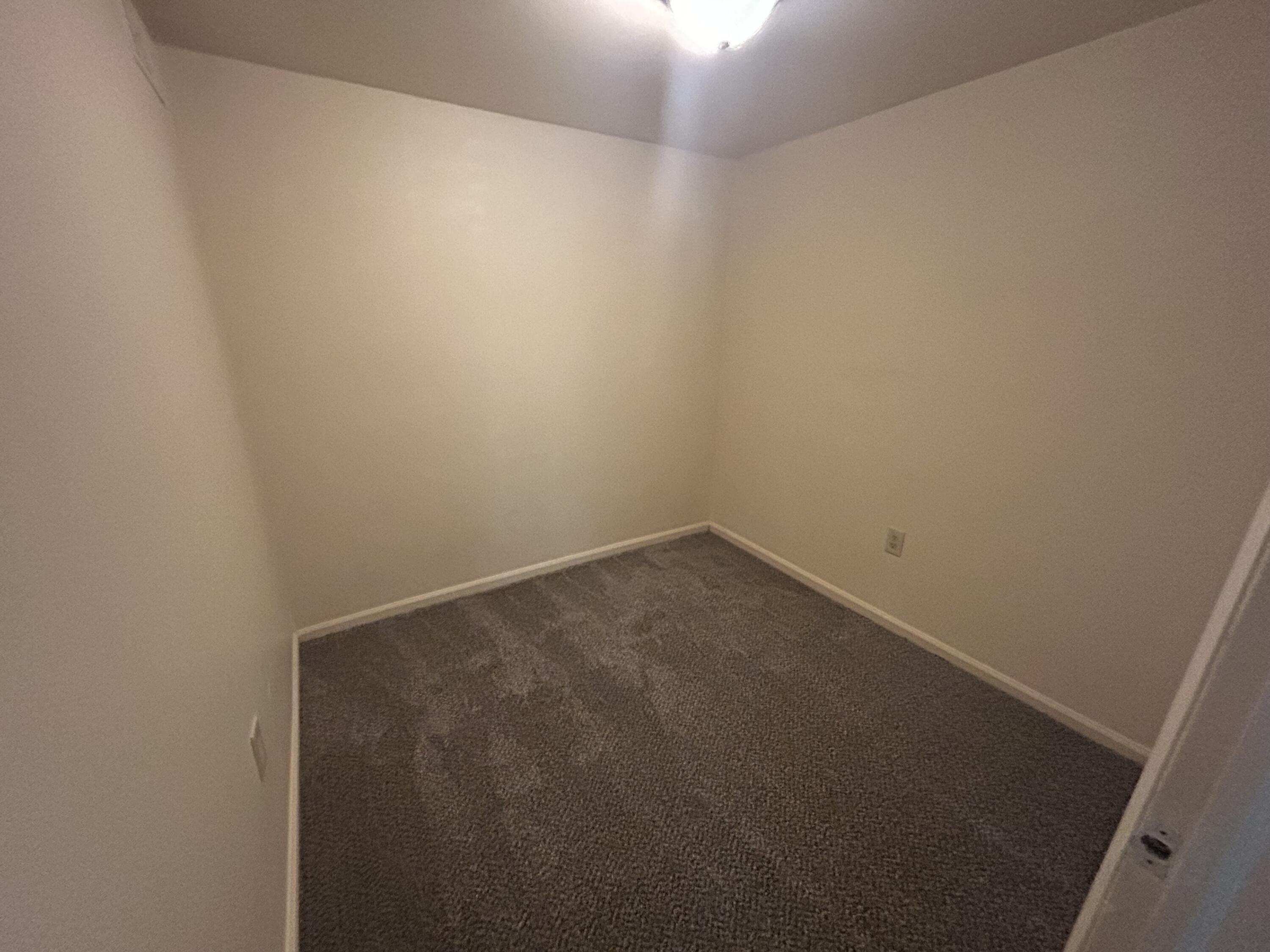 924 Mountain View Road, Unit 14 Vinton, VA 24179 - Photo 2 of 7 den