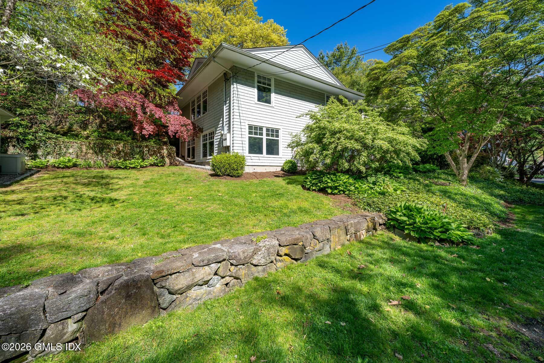 51 Glen Road Greenwich, CT 06830 - Photo 31 of 38 51 Glen Rd EXT 07 - WEB