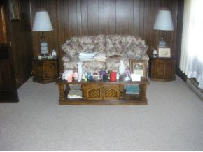 326 Peters Hollow Road Elizabethton, TN 37643 - Photo 2 of 9 Living Room