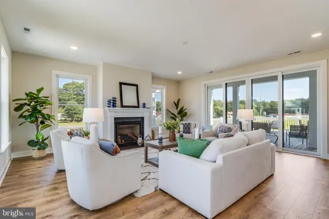 $799,990 | 30461 Blue Beech Lane, Frankford, DE 19945