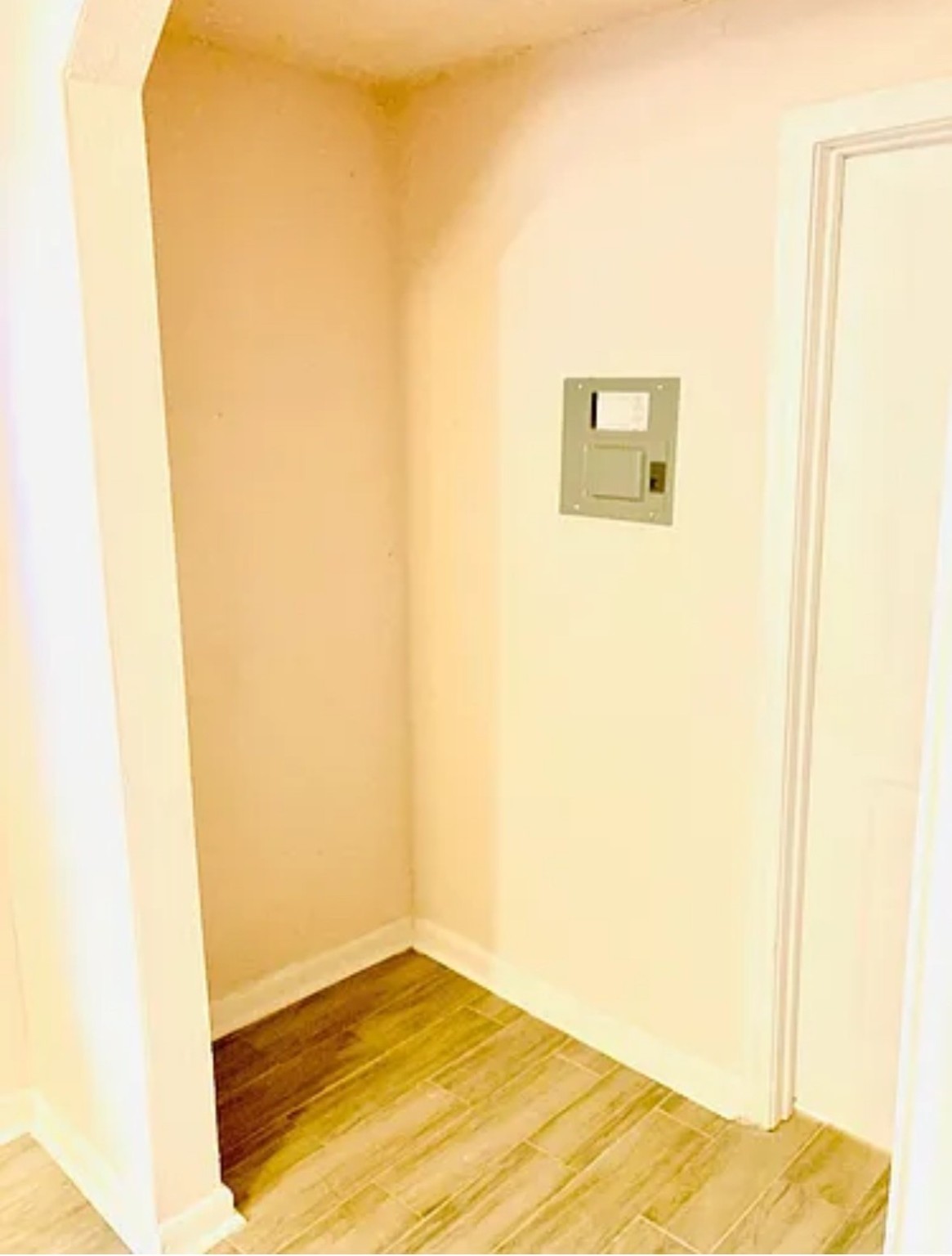 7339 Mountbatten Road Houston, TX 77033 - Photo 33 of 33 a view of a room with wooden floor