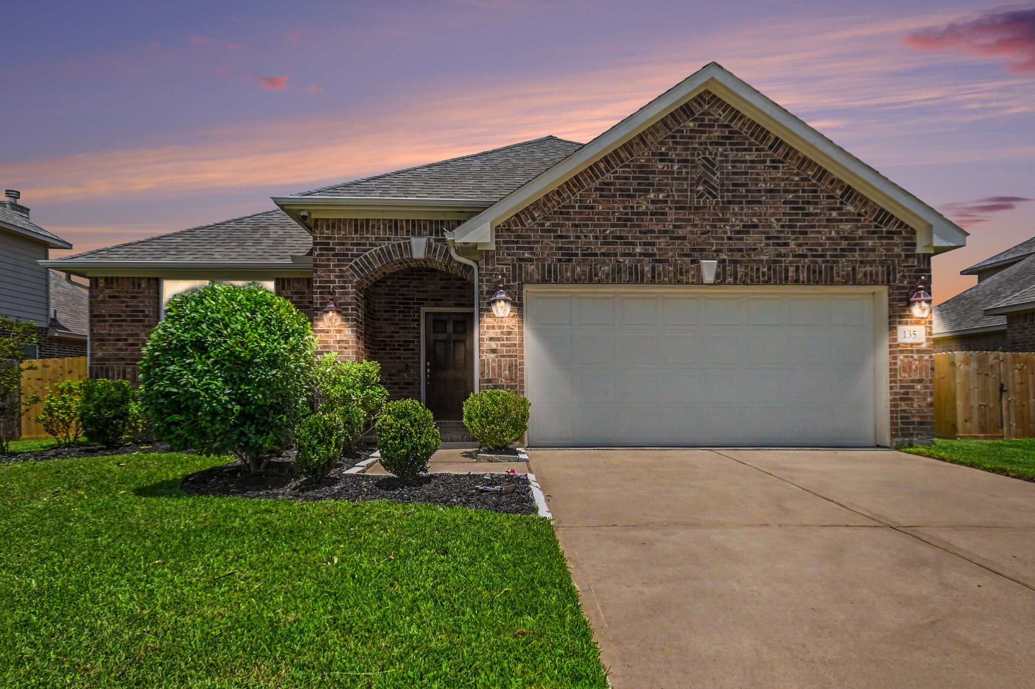 135 Rio Grande Drive Baytown, TX 77523 - Photo 2 of 31
