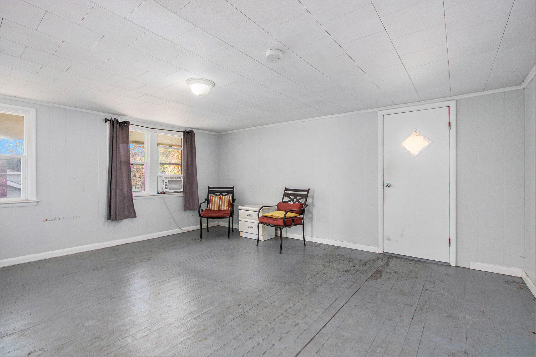 703 Main Street Dowagiac, MI 49047 - Photo 15 of 18 013_file_327