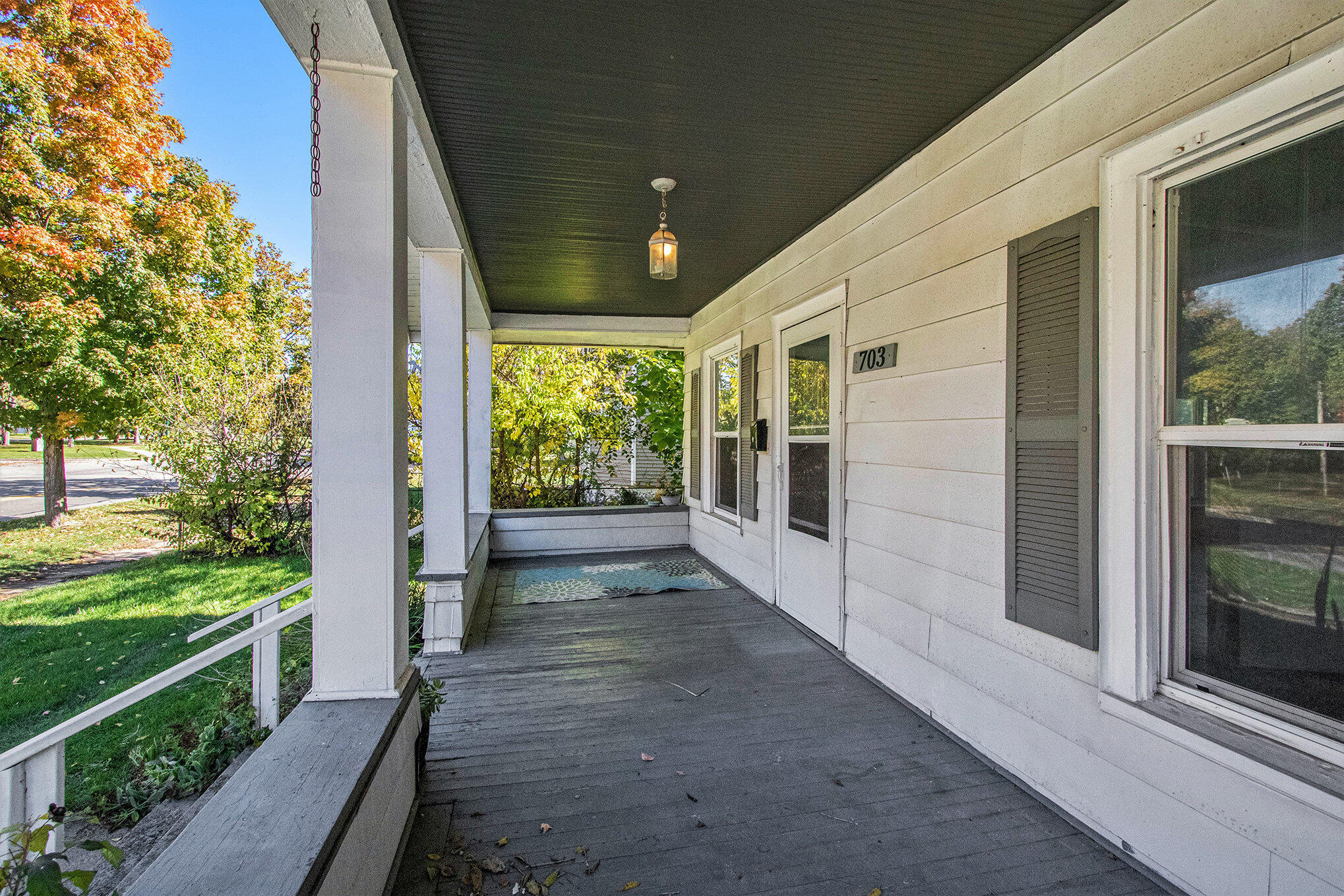 703 Main Street Dowagiac, MI 49047 - Photo 5 of 18 003_file_718