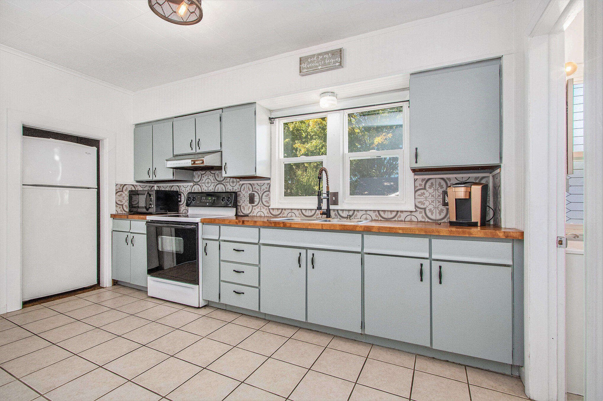 703 Main Street Dowagiac, MI 49047 - Photo 8 of 18 007_file_815