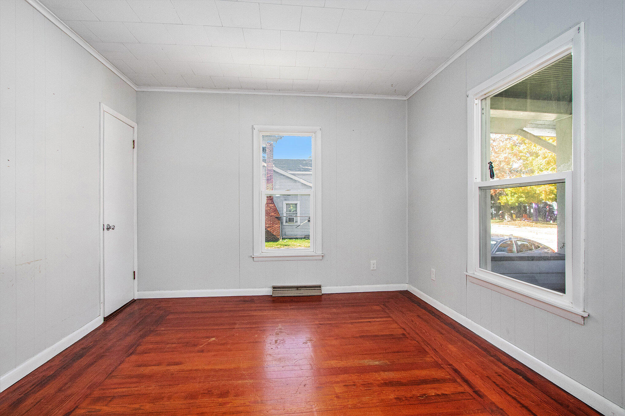 703 Main Street Dowagiac, MI 49047 - Photo 10 of 18 006_file_632